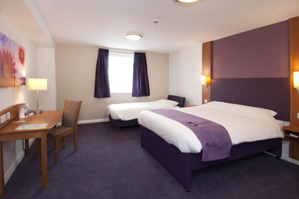 Dundee East Premier Travel Inn Habitación foto